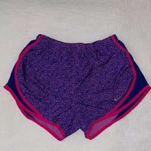 Women’s Nike Running Shorts Size Large *Lightly Worn*